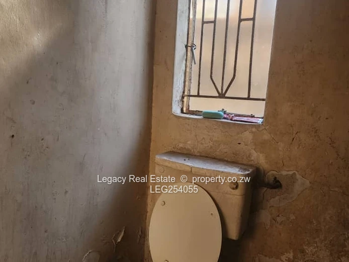 3-Bed Fixer on Main Road, Kuwadzana - Walled Yard (Sole Mandate)