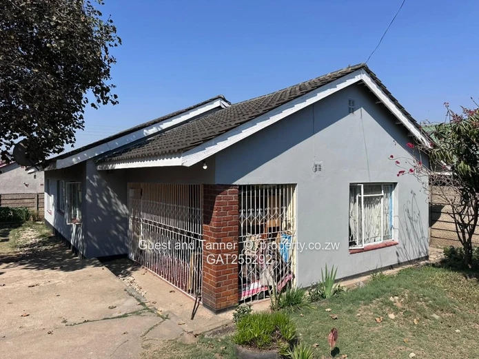 PROPERTY FOR SALE: Chikanga Phase 2 , Mutare 