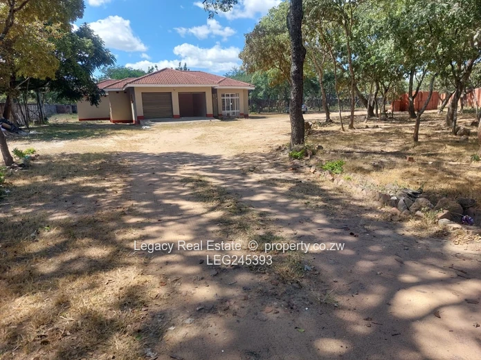 Greendale Property To Let – Spacious Home With Double Garage