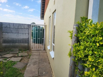 2 Bedroom Garden Flat