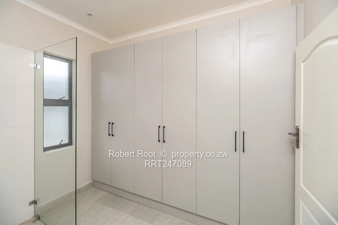 Ultra modern and upmarket 2 bed apartment