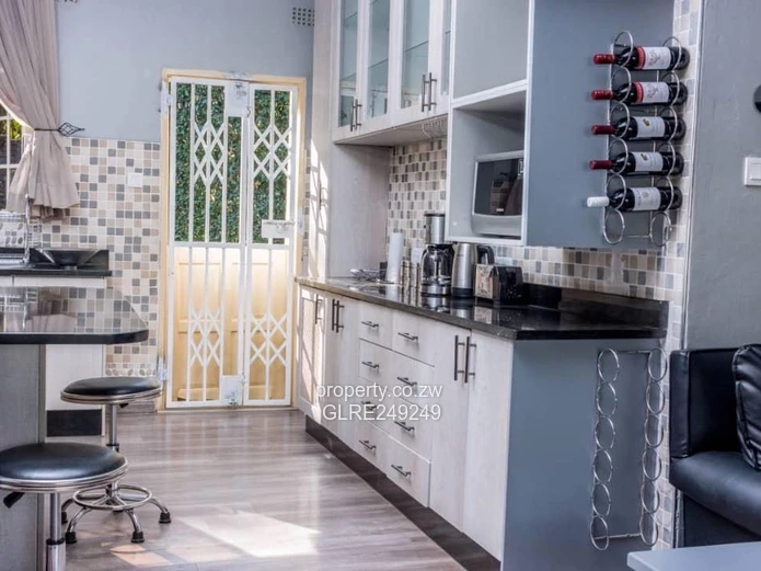 Renovated 3-Bed Ballantyne Park Home - Borehole & Braai