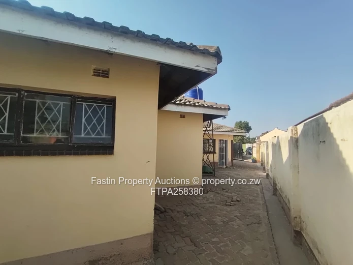 House For Online Auction - Starts 9 Nov 2026 (Sole Mandate)