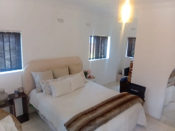 6 Bedroom House