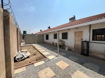 3 Bedroom Garden Flat