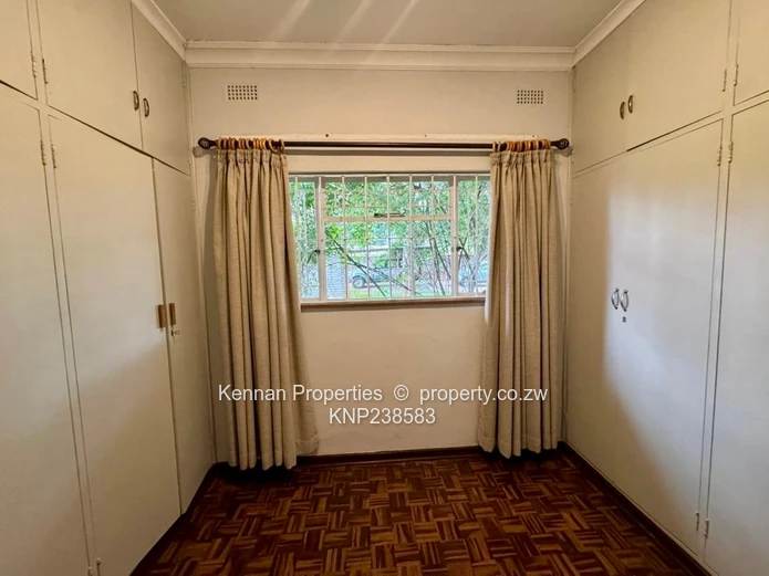 4 Bedroom House to Rent in Alexandra Park