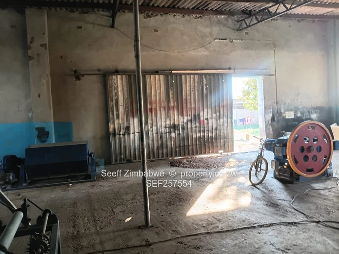 Walled Workshop & Warehouse 2325m² — Chinhoyi, Good ZESA (Sole Mandate)