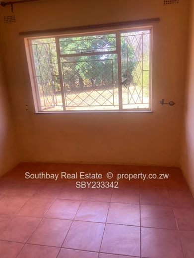 Marlborough house to let