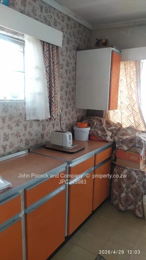 Warm, Spacious and Inviting Home in Woodlands