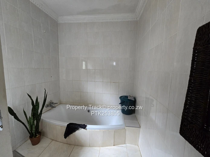 Stunning Family Home In Borrowdale Brooke - Motivated Sellers