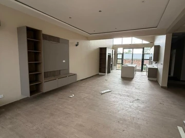 4 Bedroom Flat & Apartment