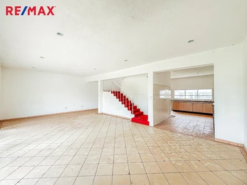 7 Bedroom Townhouse Complex