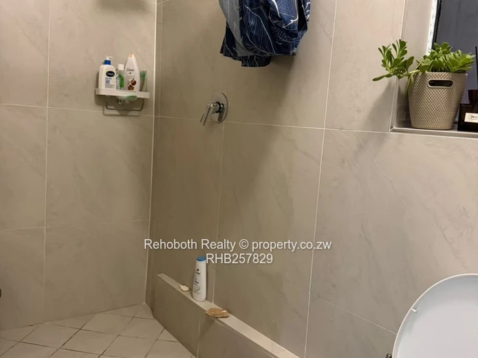 Modern 3-Bed Home with Built-ins & Borehole in Crowhill Views