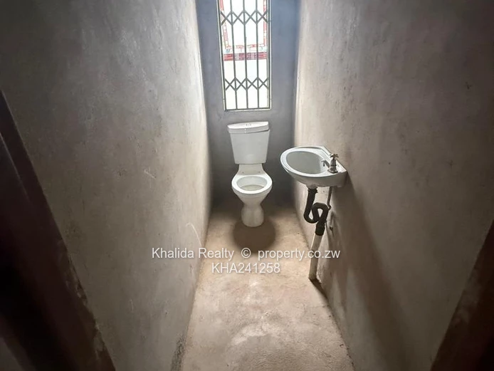 Prime Business Opportunity in Chitungwiza,Makoni