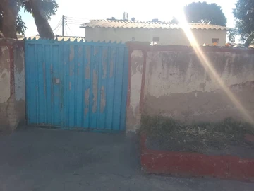 6 Bedroom House