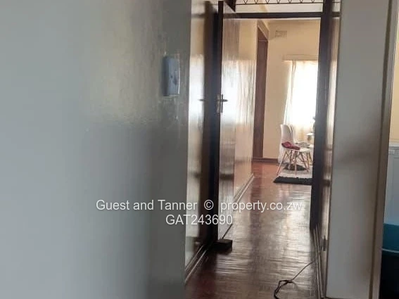 3-Bedroom Home in Montrose - Offering Space, Comfort & Great Convenience