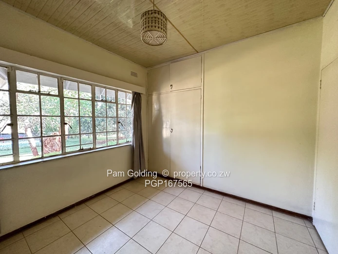 4 Bedroom House - Greystone Park 