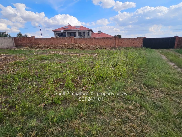 Zimre Park: 3-Bed Cottage Home on 2000m²