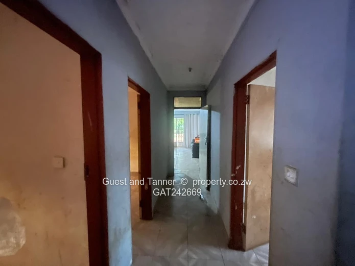 4 bedroom House For Sale in Garanary Park