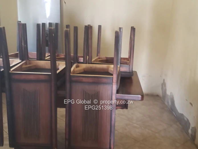 Solid Family house for sale 