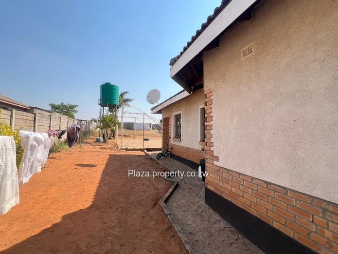 Serene Oasis in Manresa Estate: A Rare Gem Awaits