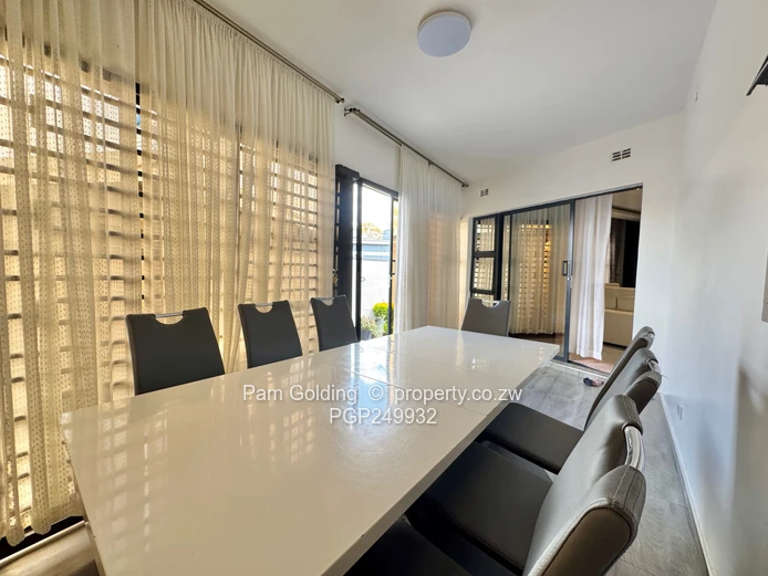 Modern Cluster Home - Arlington Estate 