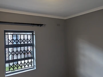 3 Bedroom Garden Flat
