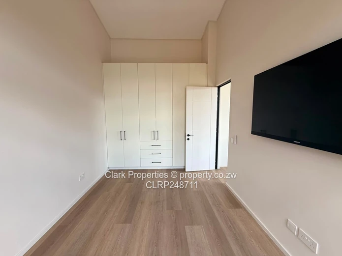Neat Apartment at Jacaranda Heights!