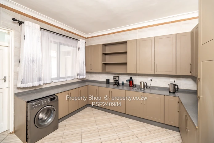 Enough space for a big family (Sole Mandate)