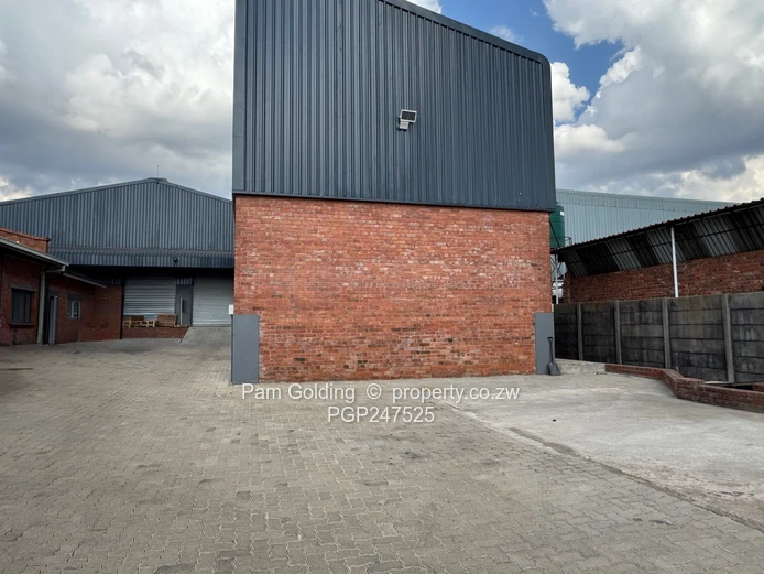 Warehouse available to rent - Graniteside 