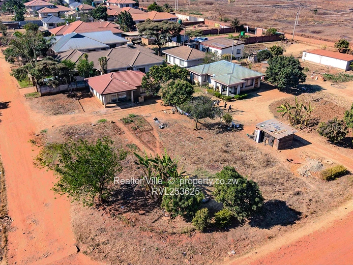 1000m² Stand with Gravel Road Frontage in Belvedere