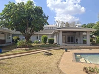 8 Bedroom House