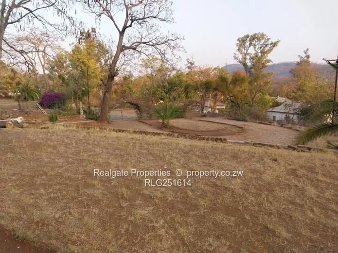 For Sale | Noevale, Zvishavane $100 000