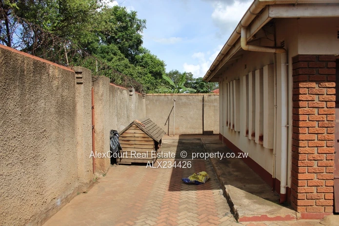 Big & Spacious 5 Bed House For Sale!