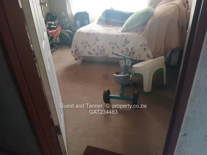 Modern 4-Bedroom House in Cherutombo Extension near Marondera