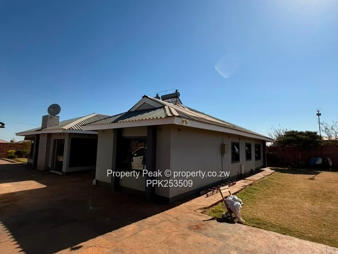 Beautiful Mount Pleasant Heights: 4-Bed with Borehole & Solar