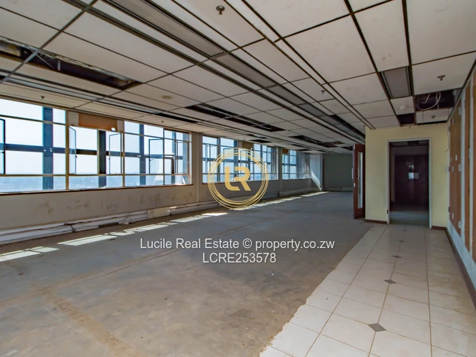 Commercial Space To Let – Karigamombe Building