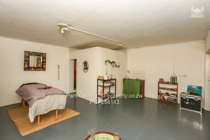 Character Home in Rolf Valley  (Sole Mandate)