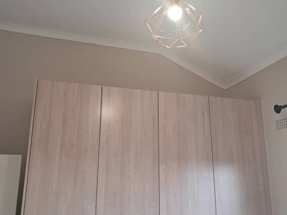 2 Bedroom Flat & Apartment