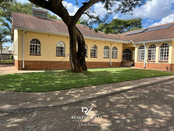 7 Bedroom House