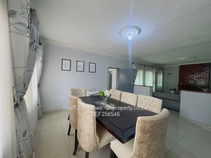 3 bed house on 4136sqm for sale in Old Windsor, Ruwa