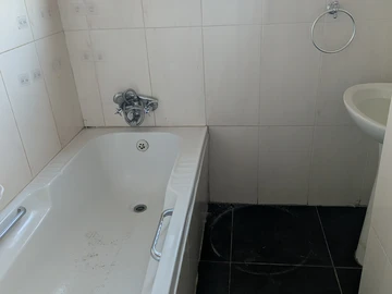 2 Bedroom Garden Flat