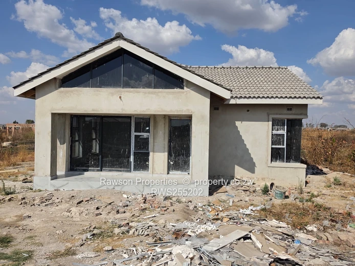 A must see house in Nyabira Penrose  (Sole Mandate)