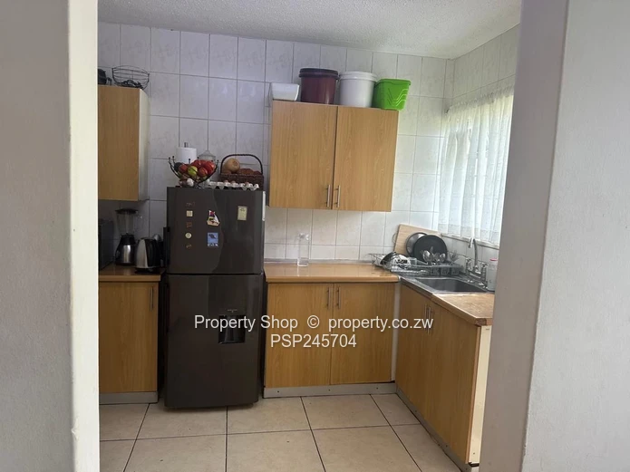 Duplex Flat in Northern Suburb   (Sole Mandate)