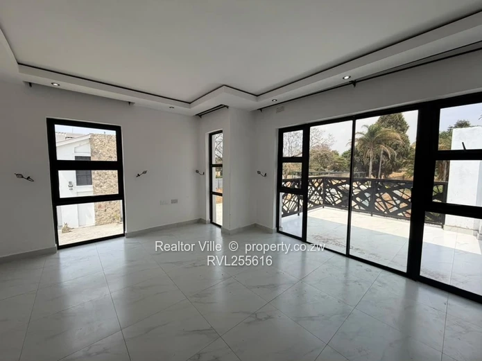 4 Bedroom Cluster Home for Sale in Marlborough