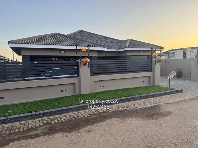 Madokero house to rent 