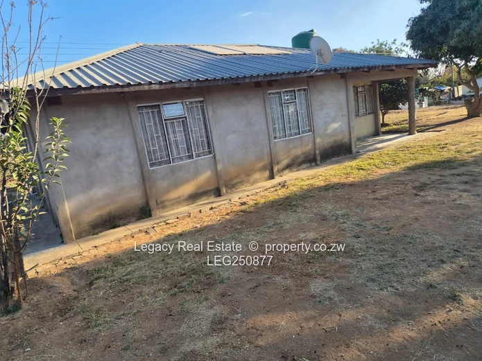 3-Bed Prospect Home on 2000m² — Borehole & Trees