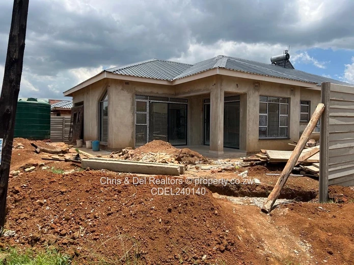 Modern 4 Bedroomed House on Corner Stand