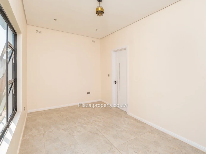 A Private Sanctuary of Modern Elegance