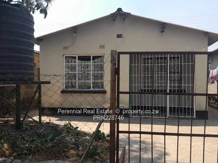 Charming 5-Bedroom Home for Sale in Nehosho, Gweru!